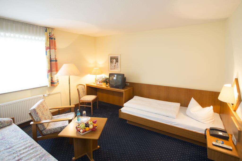 Trip Inn Hotel Frankfurt Airport Rüsselsheim Dış mekan fotoğraf