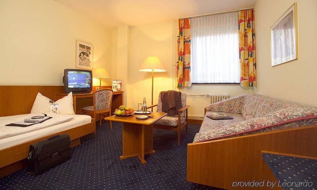 Trip Inn Hotel Frankfurt Airport Rüsselsheim Dış mekan fotoğraf