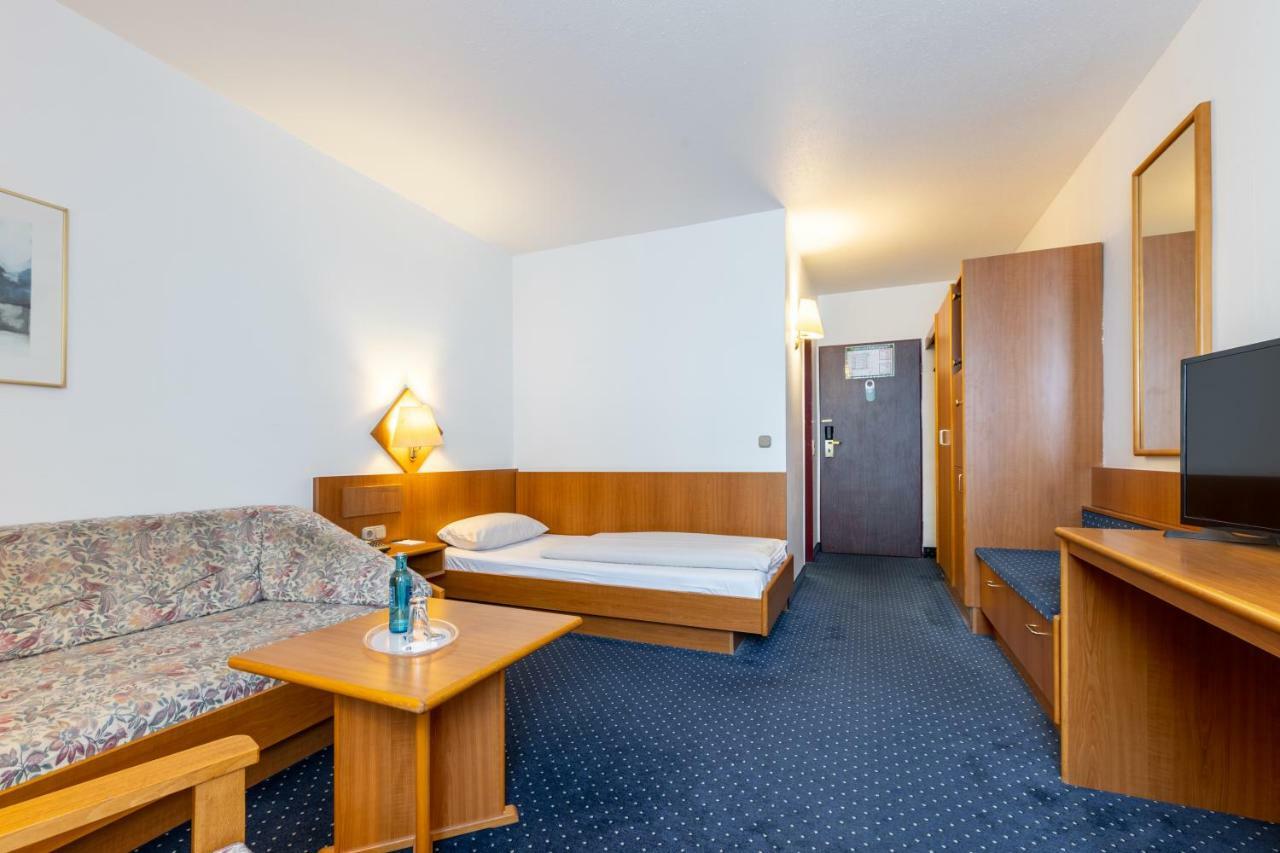Trip Inn Hotel Frankfurt Airport Rüsselsheim Dış mekan fotoğraf