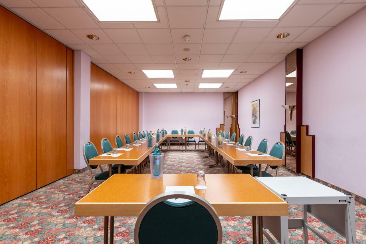 Trip Inn Hotel Frankfurt Airport Rüsselsheim Dış mekan fotoğraf